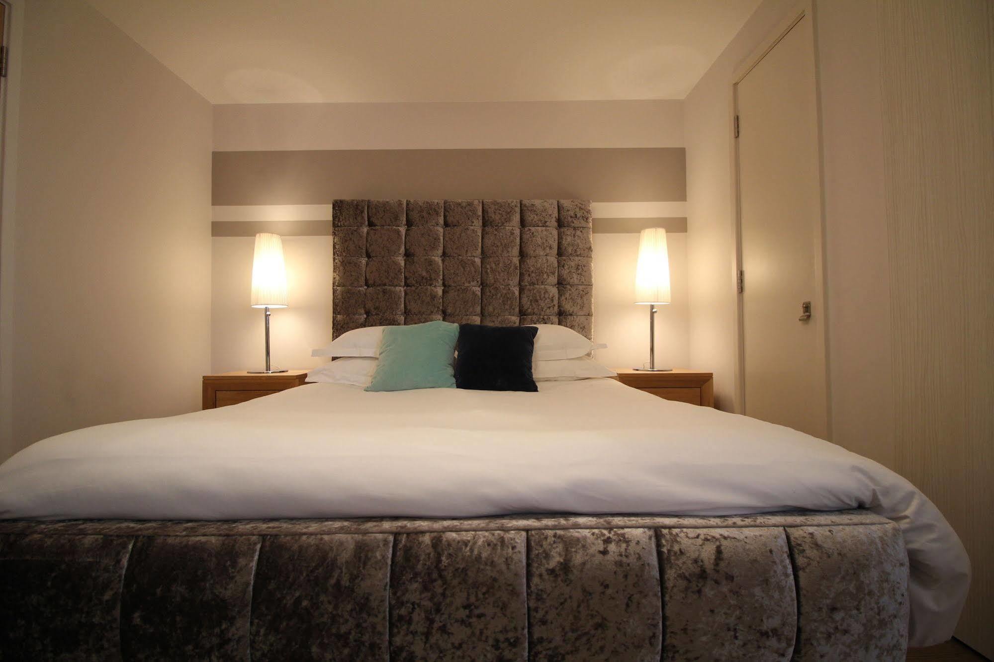 Lux Living Apartments - Florian House CBG Esterno foto
