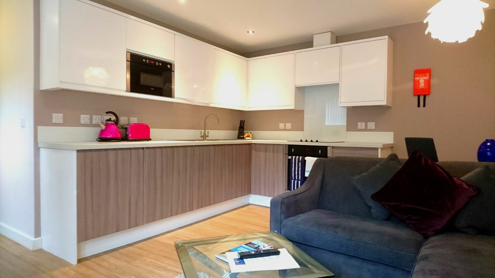 Lux Living Apartments - Florian House CBG Esterno foto
