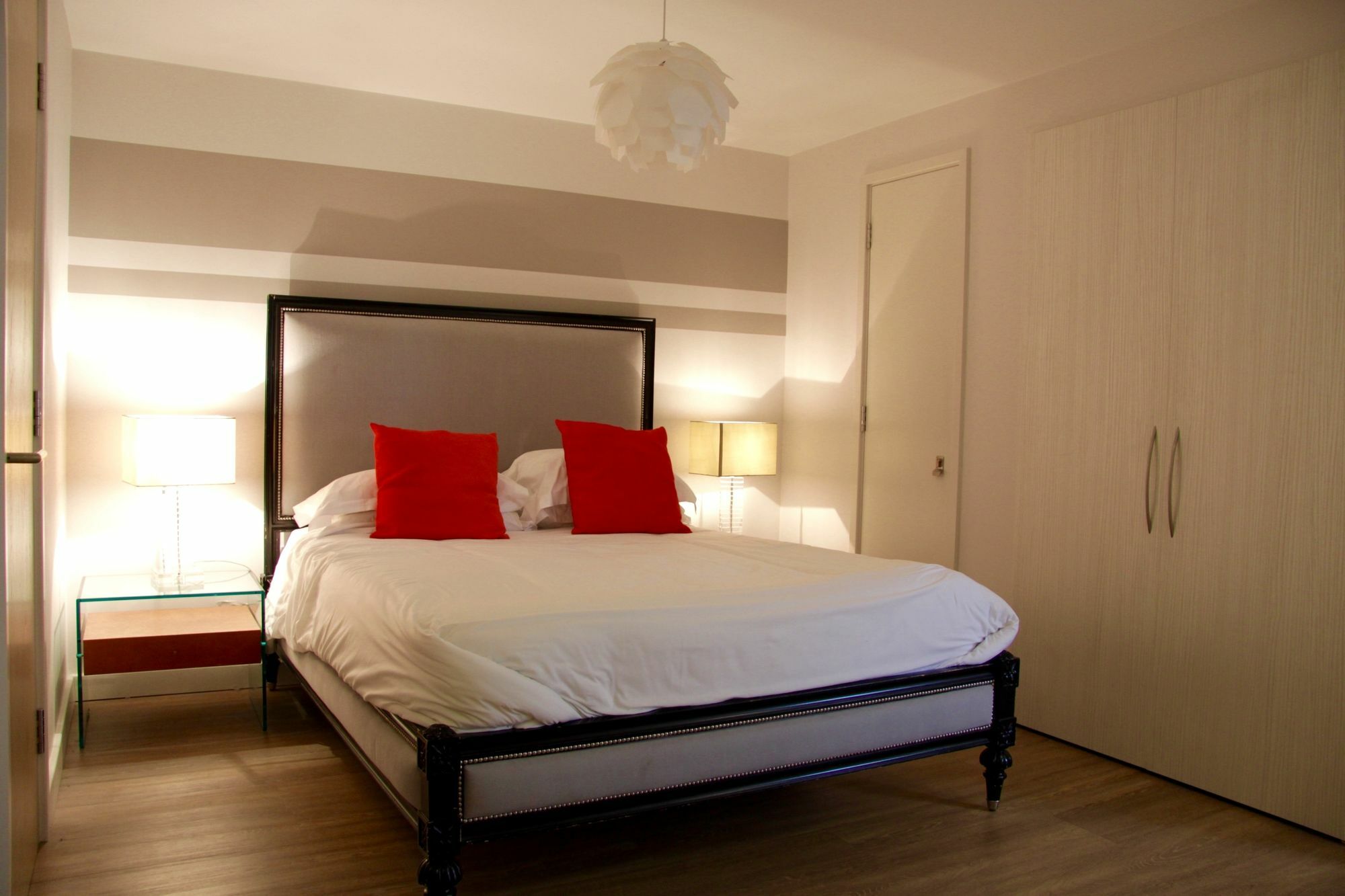 Lux Living Apartments - Florian House CBG Esterno foto